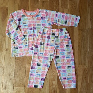 ニシマツヤ(西松屋)のパジャマ　100(パジャマ)