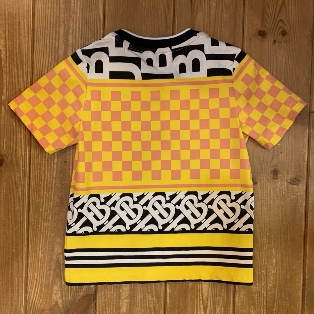 BURBERRY(バーバリー)の美品　バーバリー　Tシャツ　Burberry トップス キッズ/ベビー/マタニティのキッズ服男の子用(90cm~)(Tシャツ/カットソー)の商品写真