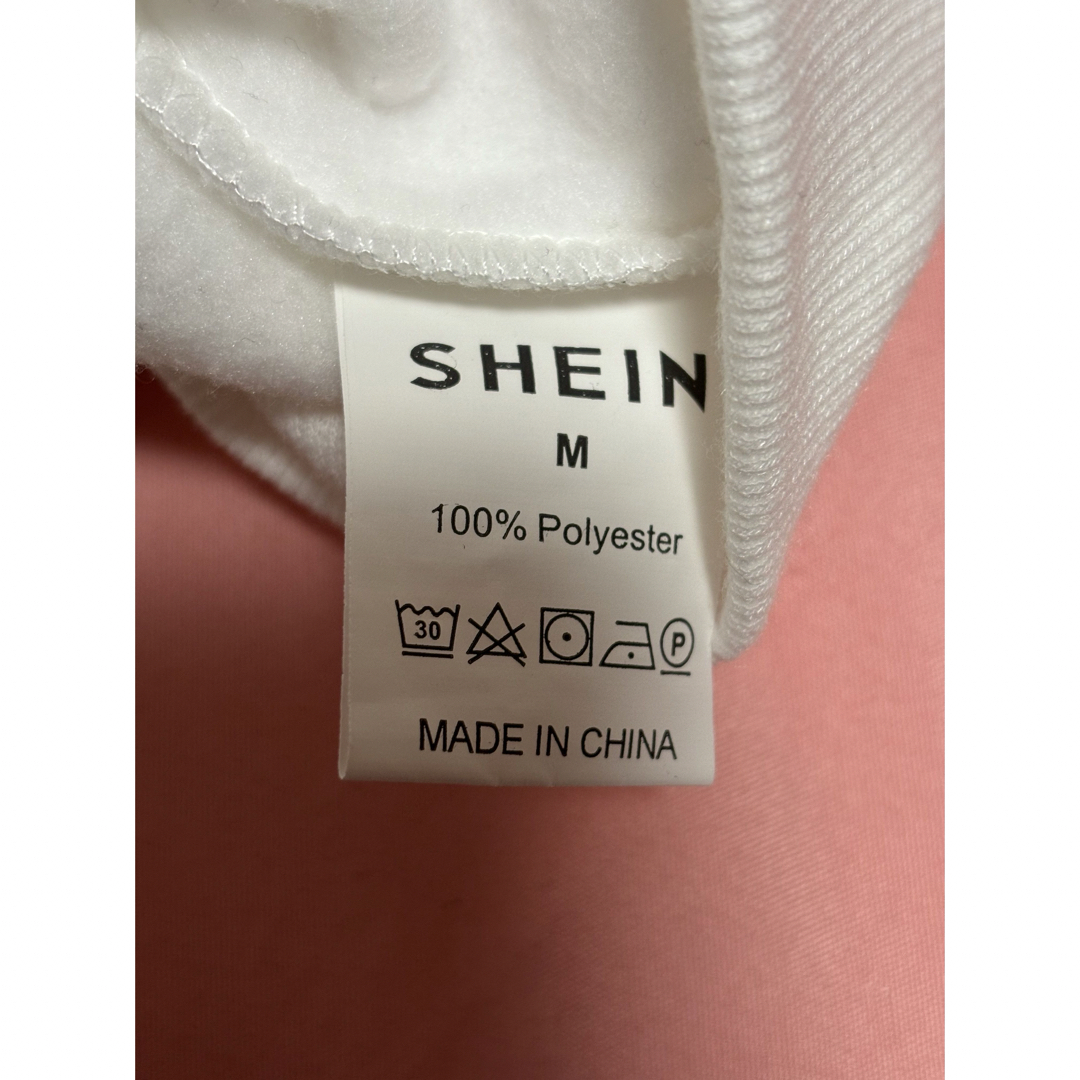 SHEIN(シーイン)のシーイン　トレーナー　Mサイズ　白　プリント　裏起毛　一度のみ レディースのトップス(トレーナー/スウェット)の商品写真