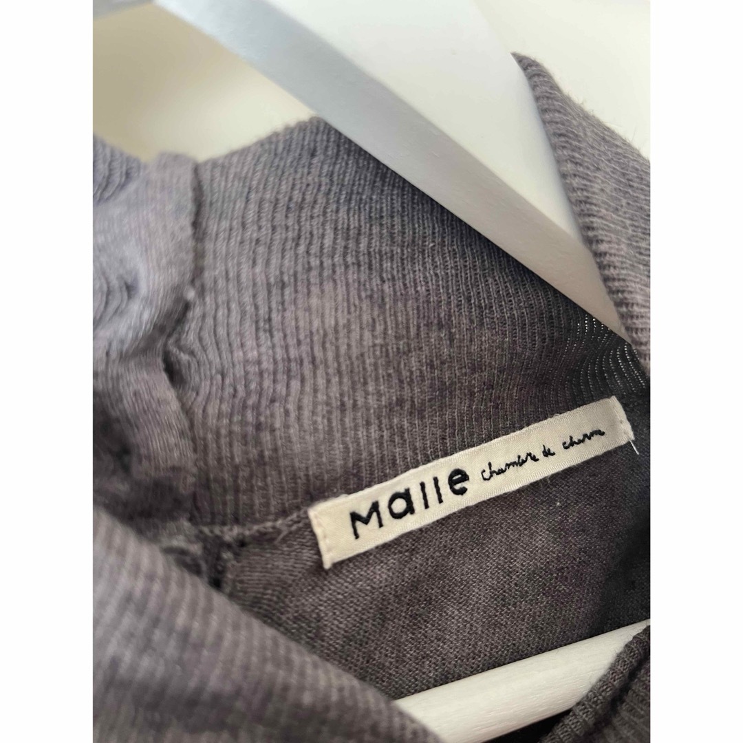 chambre de charme(シャンブルドゥシャーム)のMalle コットンカシミヤ　肩フリルタートルセーター レディースのトップス(ニット/セーター)の商品写真