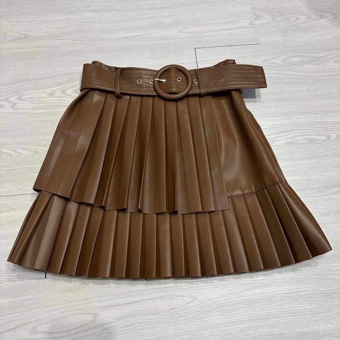 ZARA(ザラ)のZARA レザー風スカート レディースのスカート(ミニスカート)の商品写真