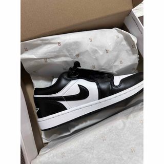 ジョーダン(Jordan Brand（NIKE）)のAIR JORDAN 1 LOW  23.5(スニーカー)