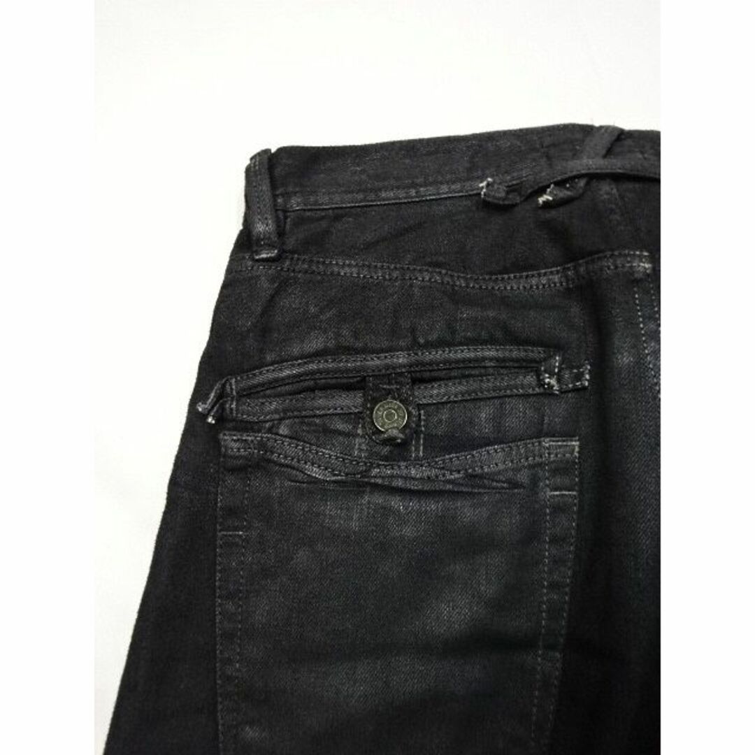 TAVERNITI SO JEANS(タヴァニティソージーンズ)のタヴァニティソージーンズ☆黒コーティング加工フレア☆31☆ウェスト約85cm メンズのパンツ(デニム/ジーンズ)の商品写真