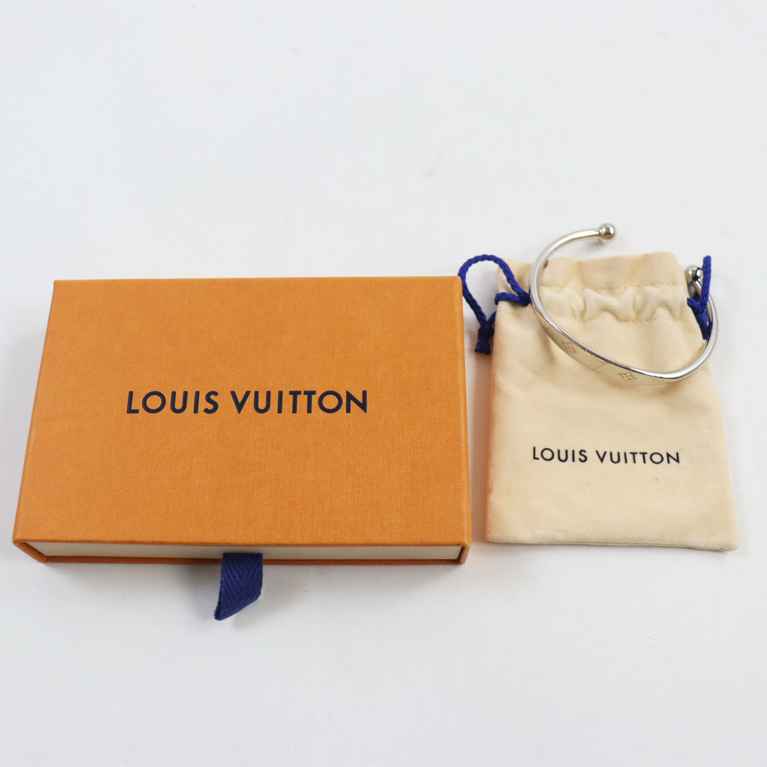 LOUIS VUITTON(ルイヴィトン)の極美品 LOUIS VUITTON ルイヴィトン 2020年製 M64680 ジョンクモノグラム バングル アクセサリー シルバー L 箱・保存袋付き イタリア製 メンズ メンズのアクセサリー(バングル/リストバンド)の商品写真