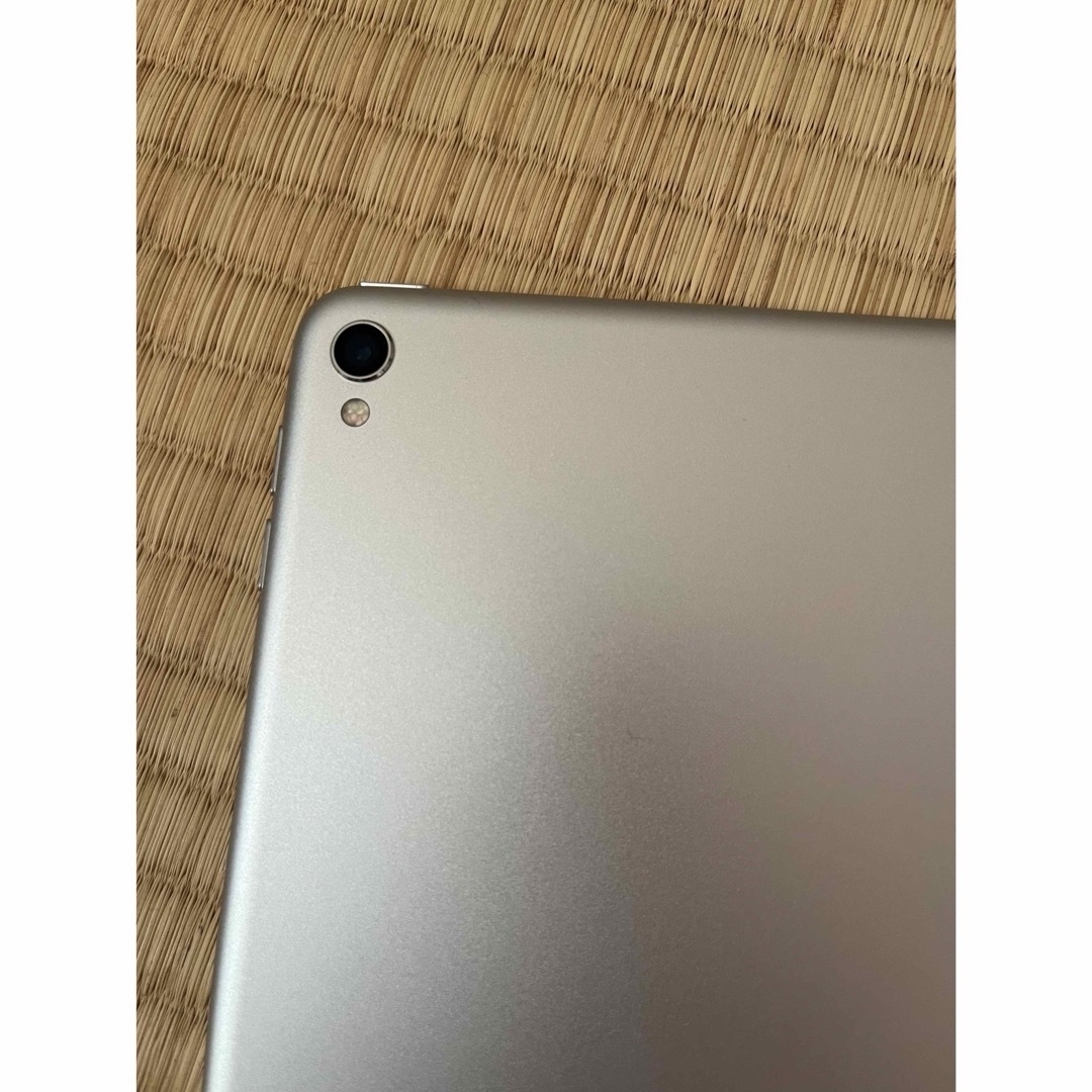 Apple(アップル)の超美品！ iPad Pro 12.9 インチ 256GB  スマホ/家電/カメラのPC/タブレット(タブレット)の商品写真