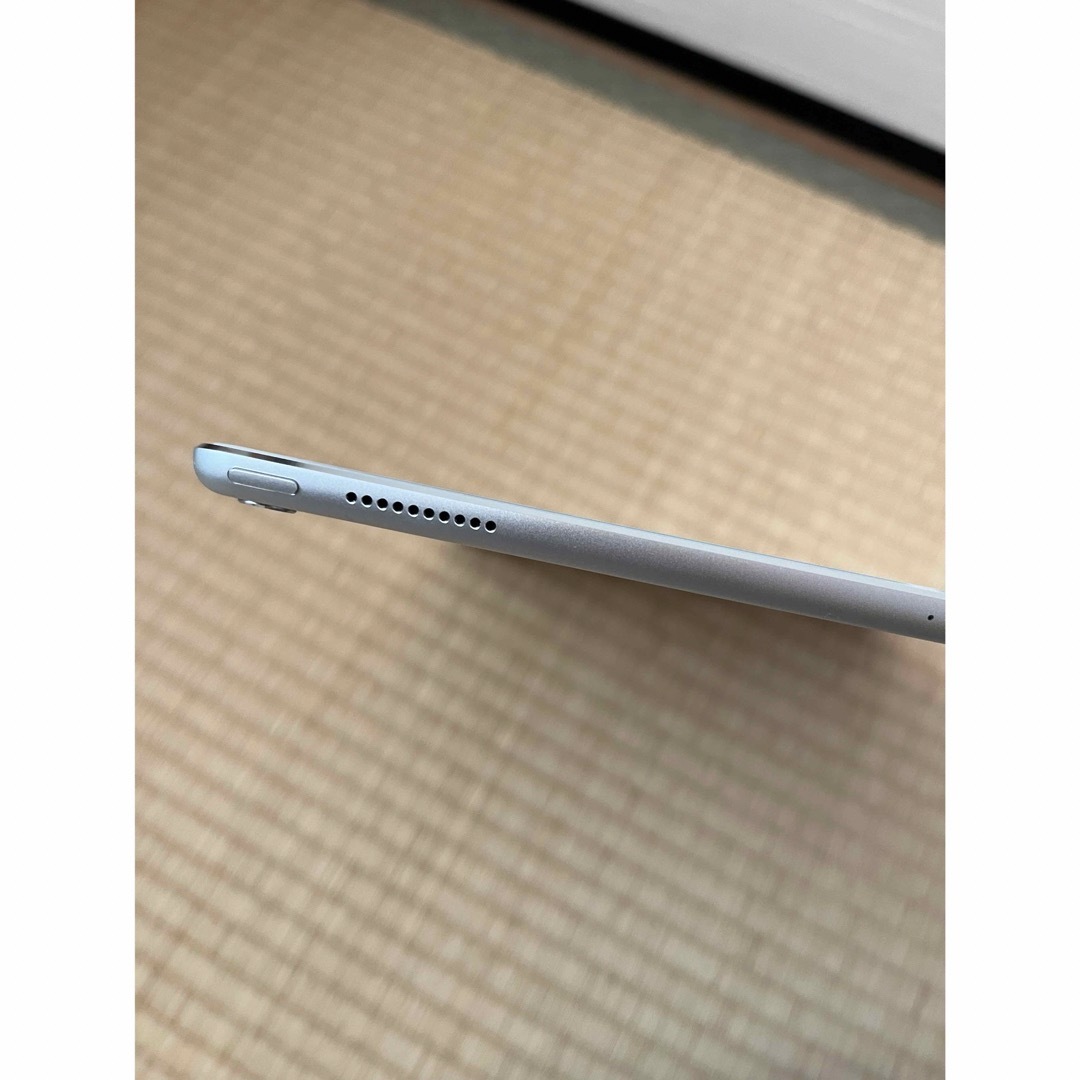 Apple(アップル)の超美品！ iPad Pro 12.9 インチ 256GB  スマホ/家電/カメラのPC/タブレット(タブレット)の商品写真