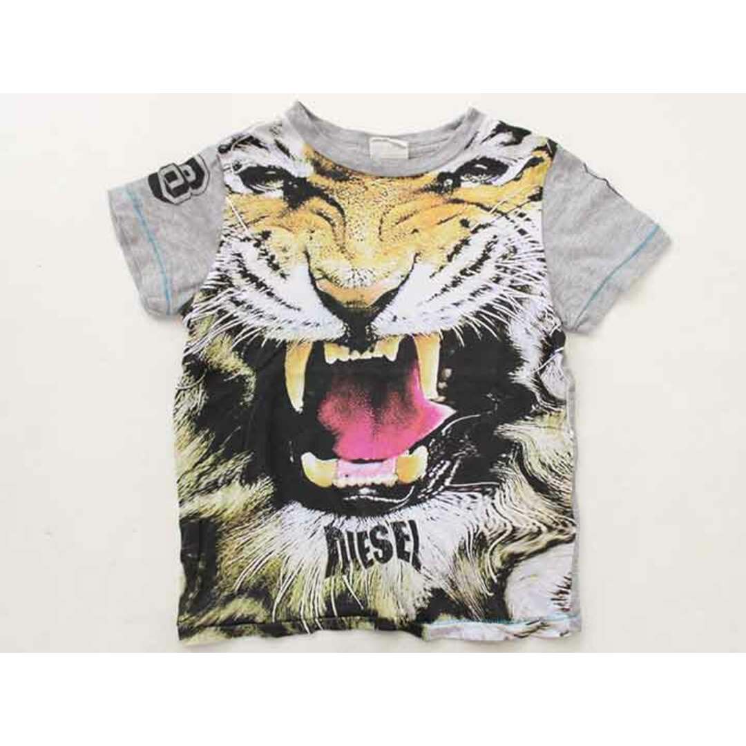 DIESEL(ディーゼル)の†ディーゼルキッズ/DIESEL kids†104cm(4) 半袖Tシャツ/半袖カットソー グレー【中古】子供服 キッズ kids 男の子 夏 426022 tops キッズ/ベビー/マタニティのキッズ服女の子用(90cm~)(Tシャツ/カットソー)の商品写真