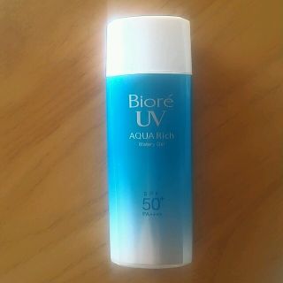 ビオレ(Biore)のビオレアクアリッチウォータリージェル90ml(日焼け止め/サンオイル)