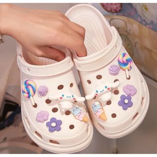 クロックス(crocs)の【数量限定】シナロール ジビッツ12個セット　クロックス(キャラクターグッズ)