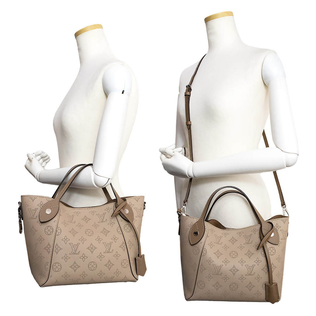 LOUIS VUITTON(ルイヴィトン)のルイ ヴィトン マヒナ ヒナ PM 2way ショルダー ハンドバッグ 斜め掛け モノグラムマヒナ レザー ガレ ベージュ シルバー金具 M54351 LOUIS VUITTON（未使用　展示品） レディースのバッグ(ハンドバッグ)の商品写真