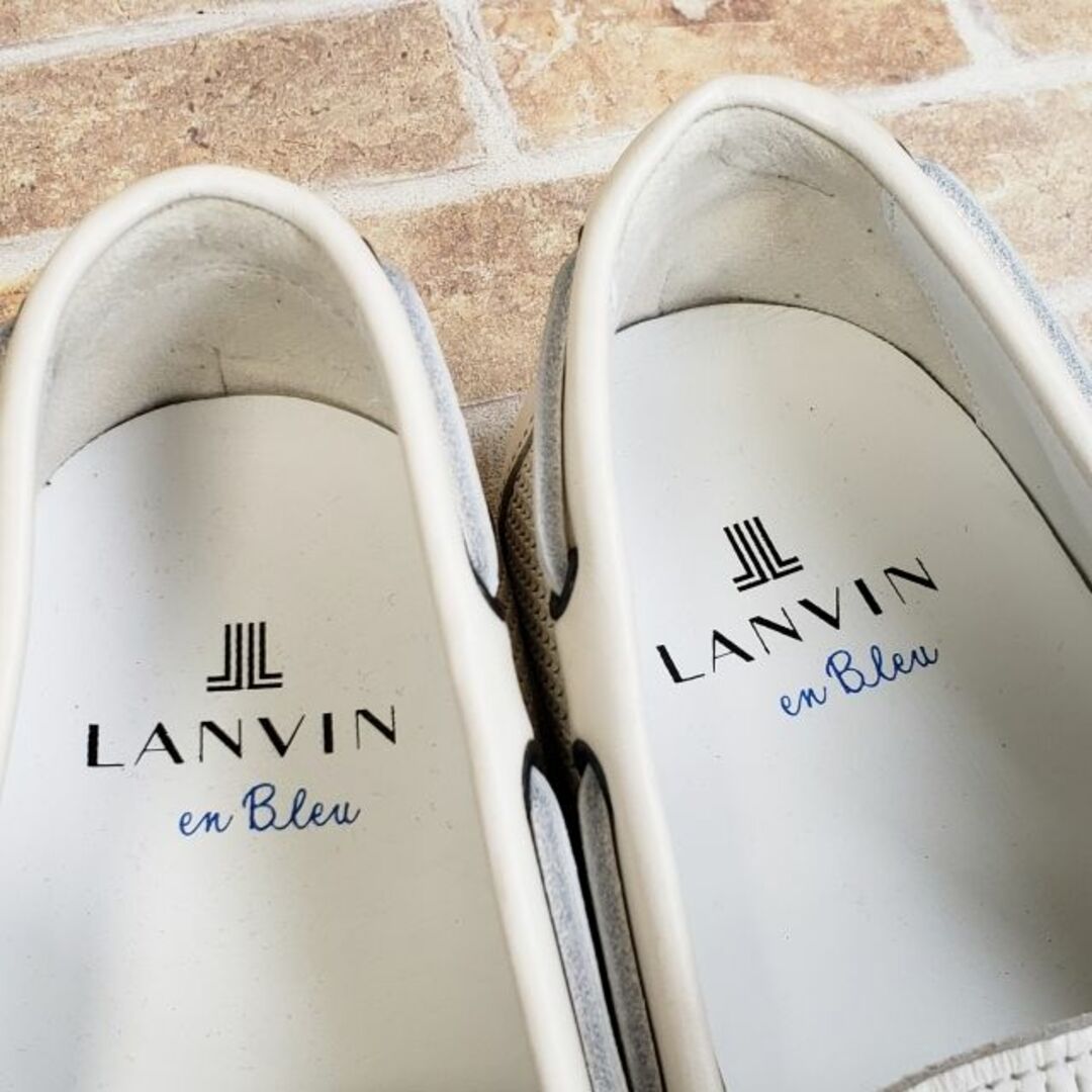 LANVIN en Bleu(ランバンオンブルー)のランバンオンブルー ☆ パンチングレザー スリッポン シューズ 24.5 白 メンズの靴/シューズ(スリッポン/モカシン)の商品写真