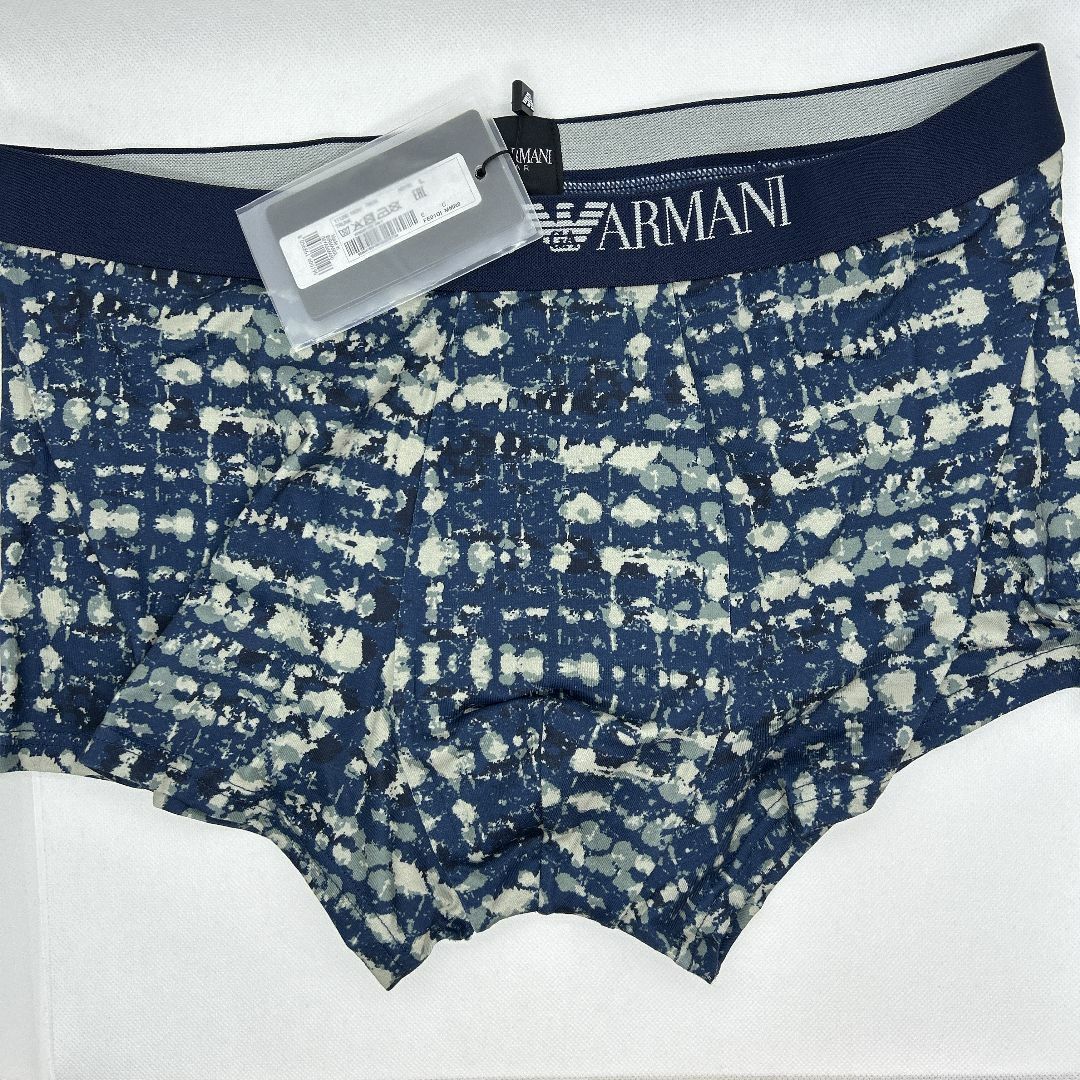 Emporio Armani(エンポリオアルマーニ)の【新品】エンポリオ アルマーニ Lサイズ 下着 ボクサーパンツ ケース付き メンズのアンダーウェア(ボクサーパンツ)の商品写真