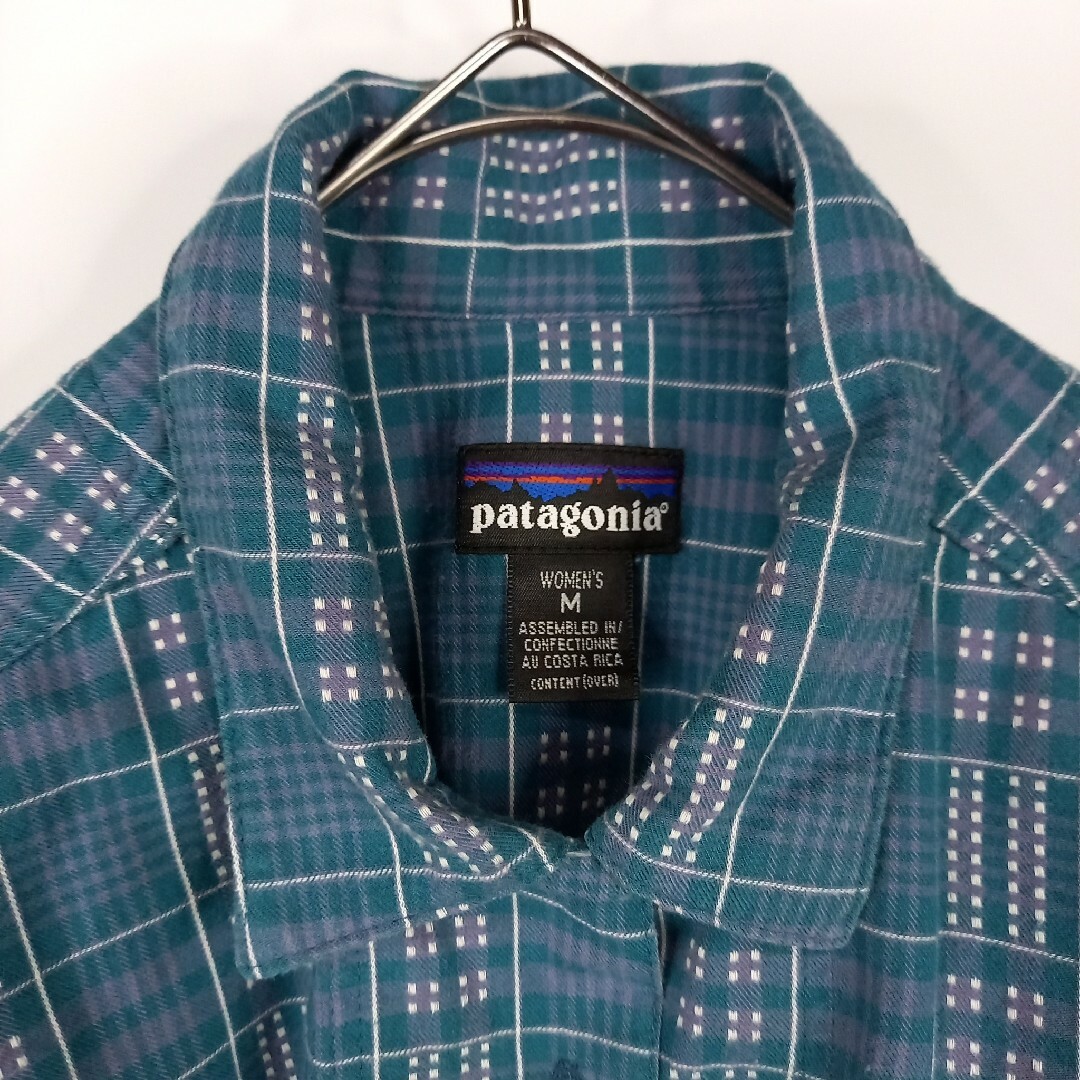 patagonia(パタゴニア)のパタゴニア　シャツ　半袖　開襟シャツ　ポケット　刺繍　チェック　ブルー　M レディースのトップス(シャツ/ブラウス(長袖/七分))の商品写真