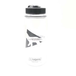 メゾンキツネ(MAISON KITSUNE')の美品 MAISON KITSUNE メゾンキツネ and wander アンドワンダー nalgene bottle ナルゲンボトル 500ml（0.5L) 飽和ポリエステル樹脂 コラボ タンブラー 行動食 アウトドア用品 HU905 (タンブラー)