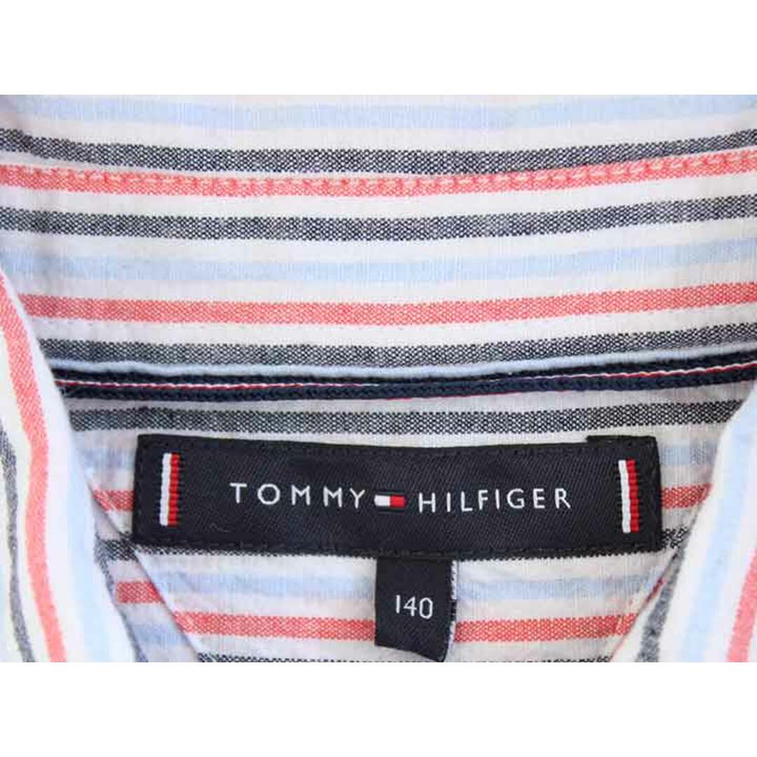 TOMMY HILFIGER(トミーヒルフィガー)の【春夏物 新入荷!】†トミーヒルフィガー/TOMMY HILFIGER†140cm 長袖シャツ 赤×水色【中古】子供服 キッズ kids ジュニア 男の子 春秋 tops 803042 キッズ/ベビー/マタニティのベビー服(~85cm)(シャツ/カットソー)の商品写真