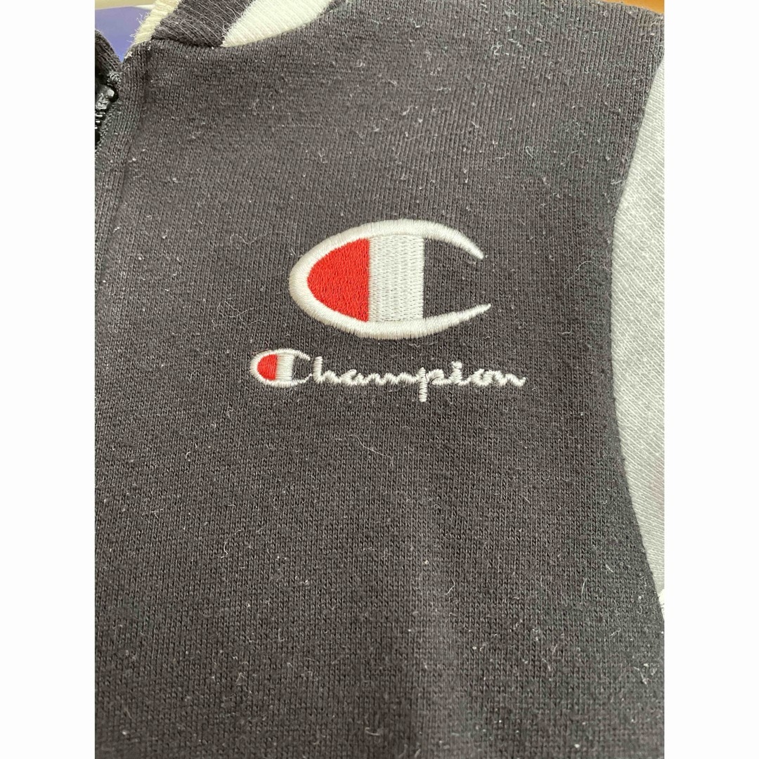 Champion(チャンピオン)のブルゾン　ジャケット　羽織物　アウター キッズ/ベビー/マタニティのキッズ服男の子用(90cm~)(ジャケット/上着)の商品写真