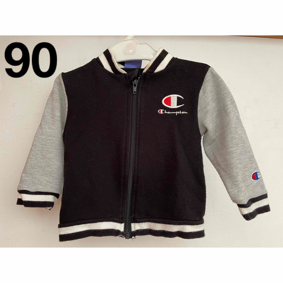 Champion(チャンピオン)のブルゾン　ジャケット　羽織物　アウター キッズ/ベビー/マタニティのキッズ服男の子用(90cm~)(ジャケット/上着)の商品写真