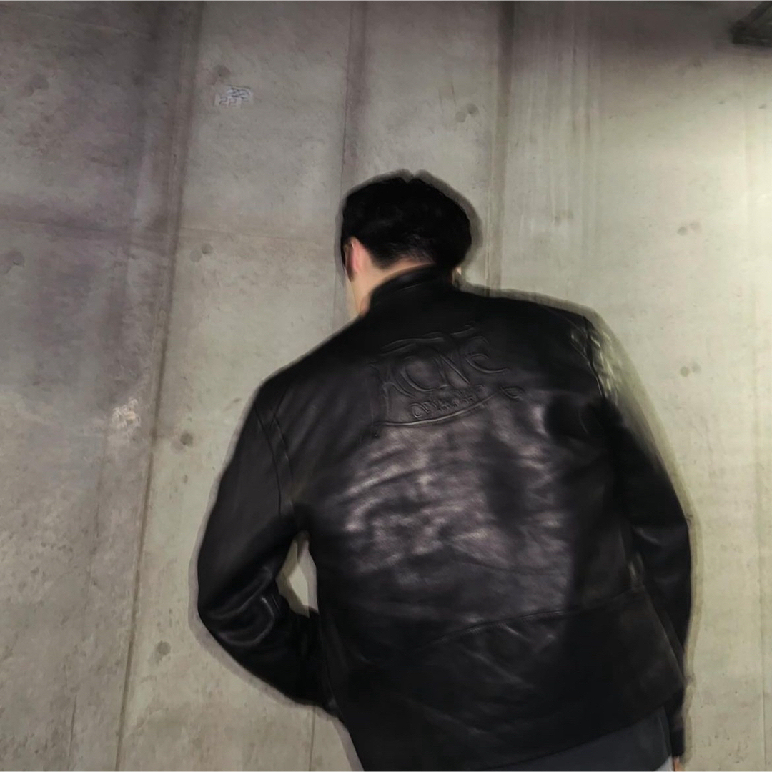 Acne Studios(アクネストゥディオズ)の【46】ACNE STUDIOS EMBOSSED LEATHER JACKET メンズのジャケット/アウター(レザージャケット)の商品写真