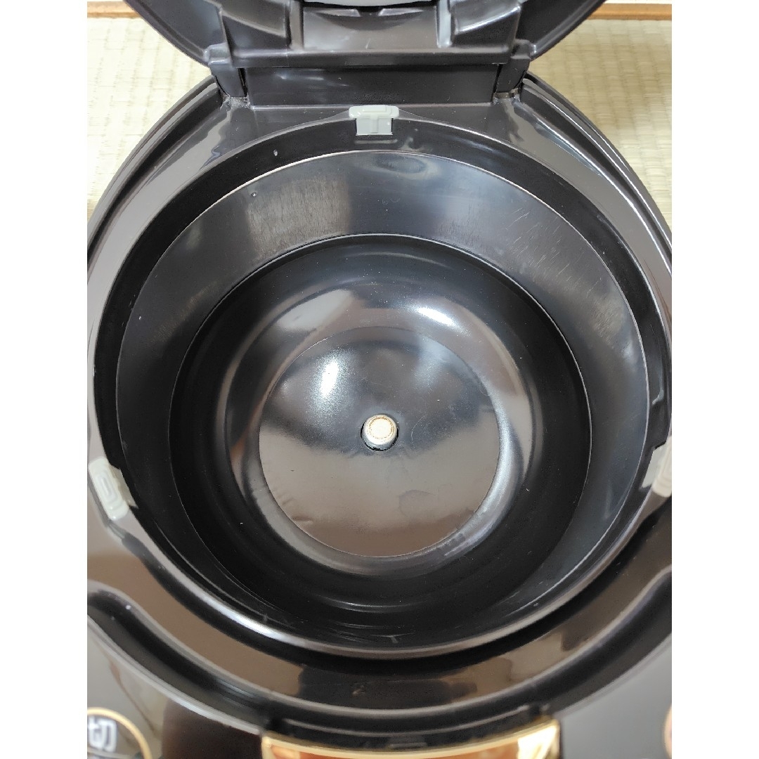 三菱(ミツビシ)の三菱 NJ-CE10 2000年製 IH炊飯器 5.5合炊き スマホ/家電/カメラの調理家電(炊飯器)の商品写真