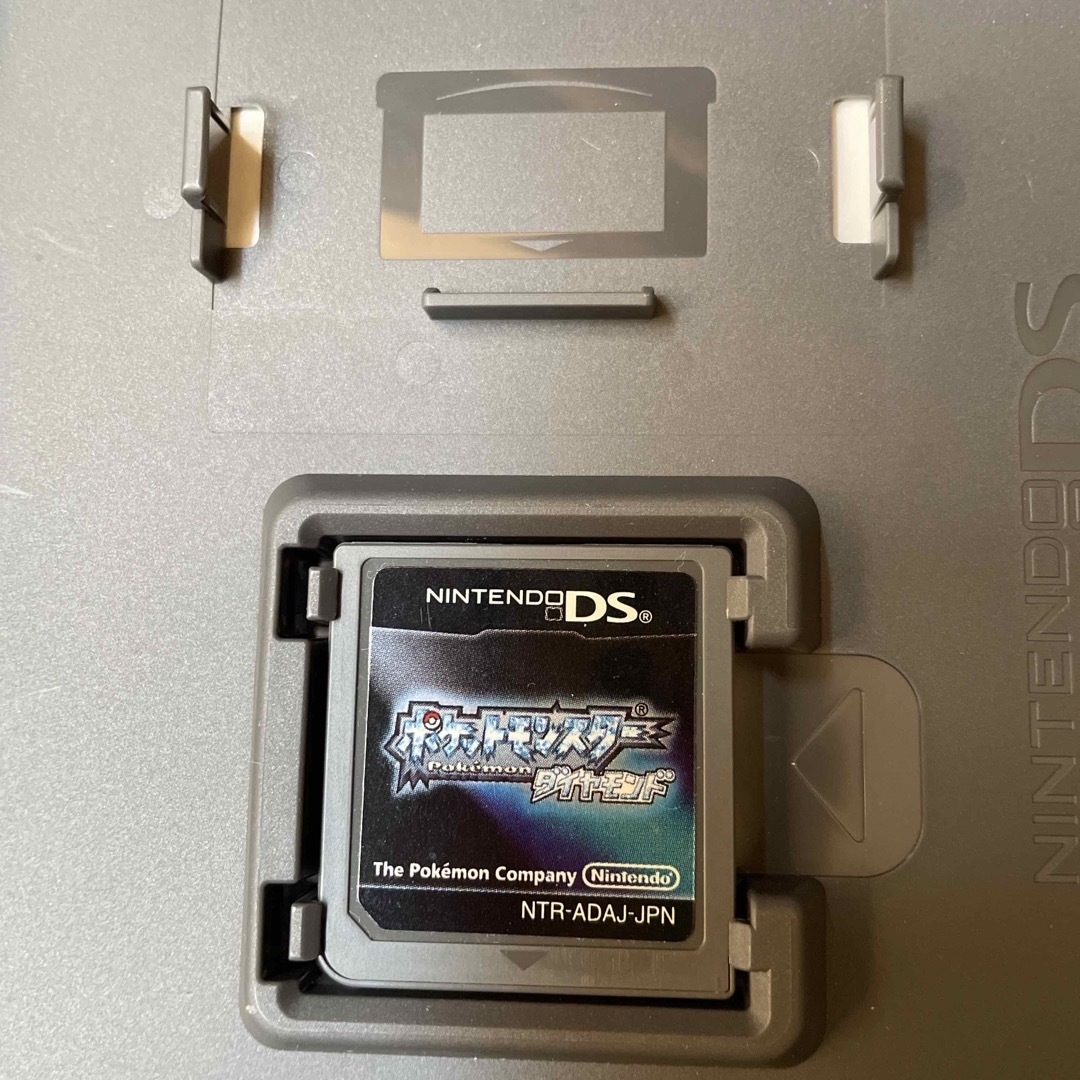 ニンテンドーDS(ニンテンドーDS)のNintendo 任天堂DS ポケットモンスター　ダイヤモンド エンタメ/ホビーのゲームソフト/ゲーム機本体(携帯用ゲームソフト)の商品写真