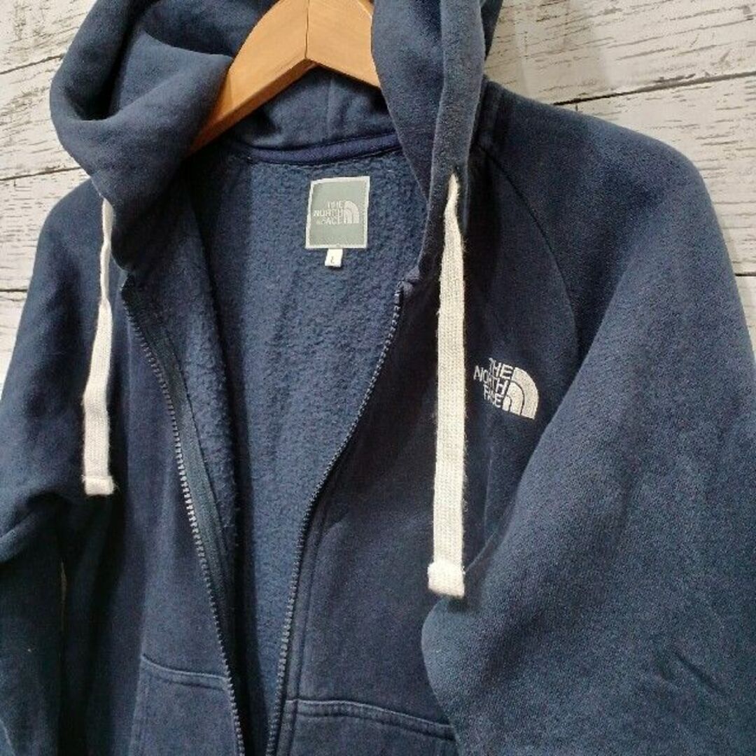 THE NORTH FACE(ザノースフェイス)の✨人気✨ ザノースフェイス レディースパーカー L ネイビー アウトドア レディースのトップス(パーカー)の商品写真