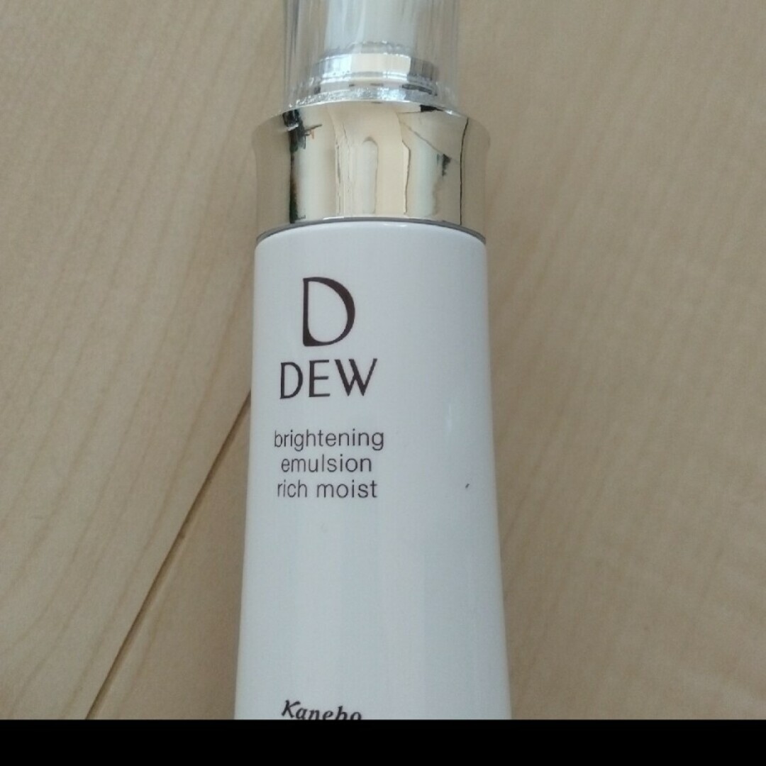 DEW(デュウ)のブライトニングローション　さっぱり　ＤＥＷ コスメ/美容のスキンケア/基礎化粧品(化粧水/ローション)の商品写真