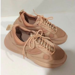 ザラ(ZARA)のZARA　ザラ　スニーカー(スニーカー)