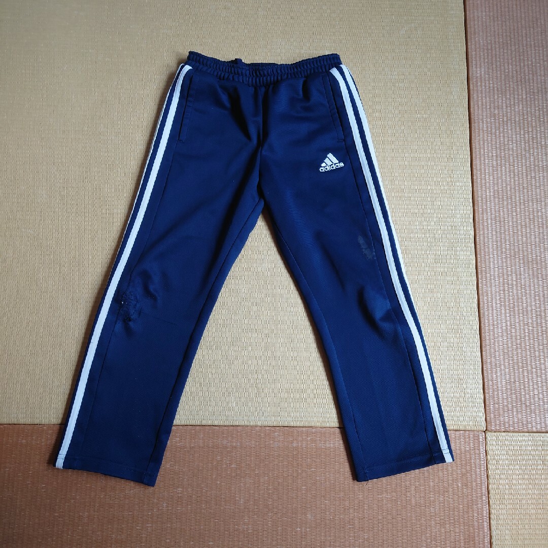 adidas(アディダス)のアディダスジャージズボン　120cm キッズ/ベビー/マタニティのキッズ服男の子用(90cm~)(パンツ/スパッツ)の商品写真