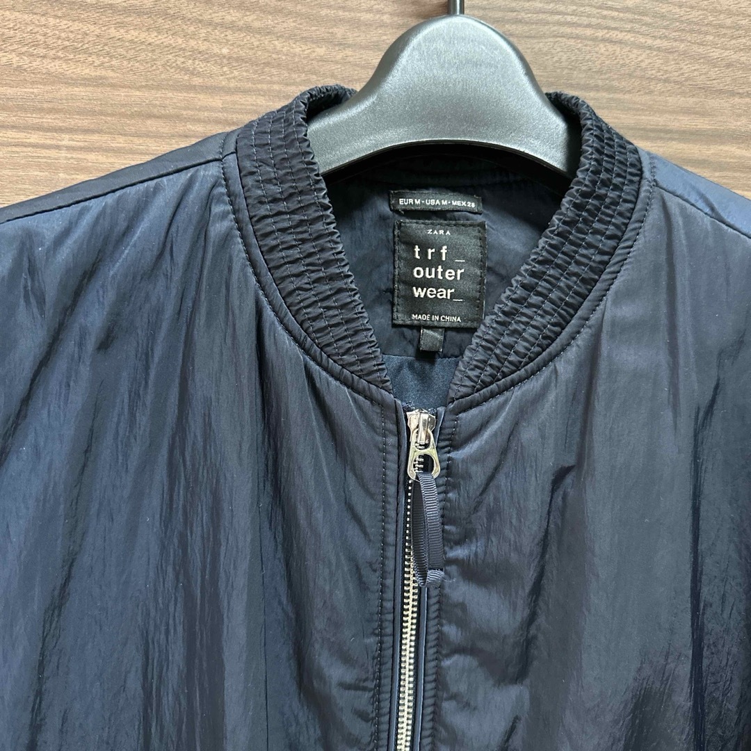 ZARA(ザラ)のZARA ザラ ブルゾン ジャケット ネイビー コート Mサイズ MA1 レディースのジャケット/アウター(ブルゾン)の商品写真