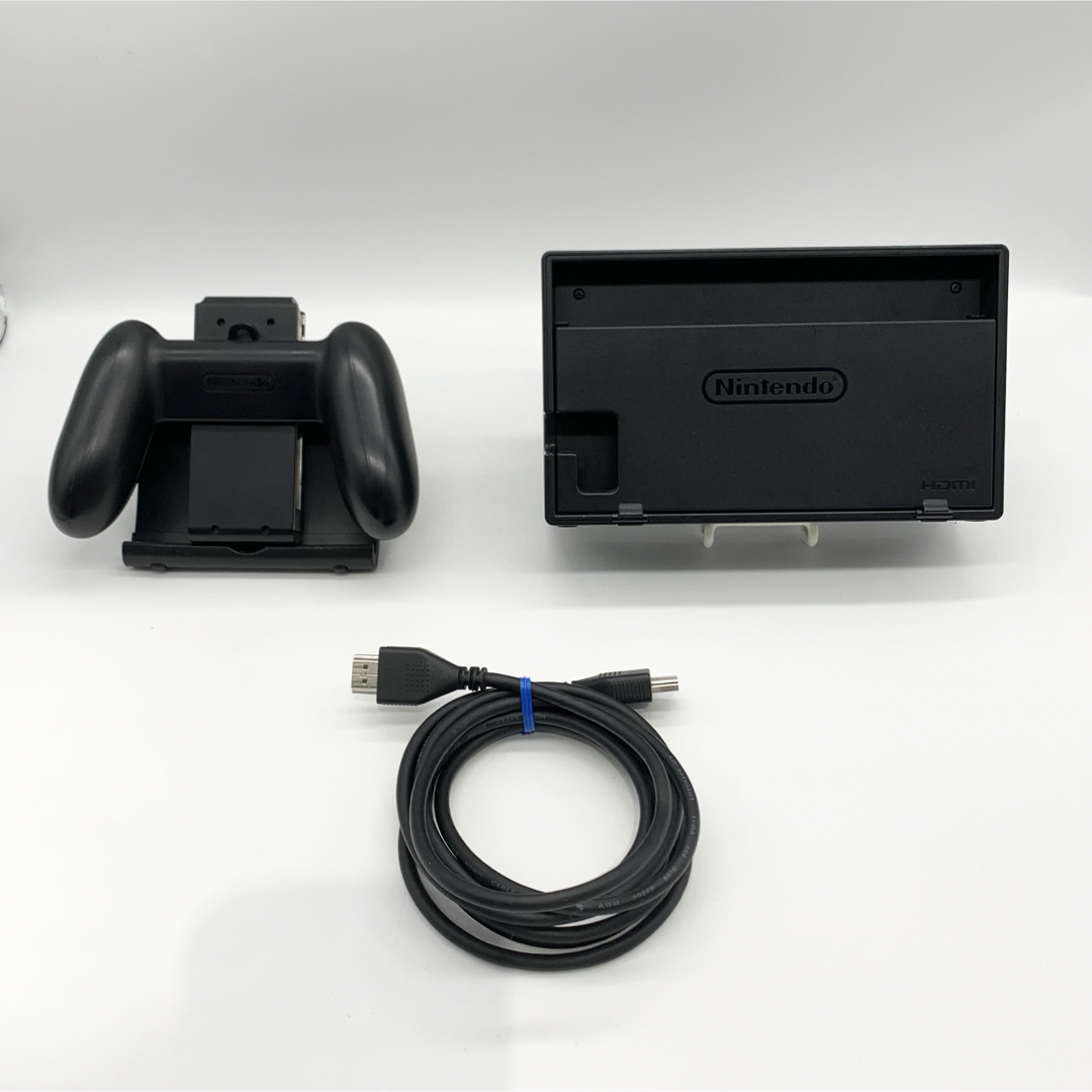 Nintendo Switch(ニンテンドースイッチ)の【動作品】Nintendo Switch 旧型 本体 ドックセット エンタメ/ホビーのゲームソフト/ゲーム機本体(家庭用ゲーム機本体)の商品写真