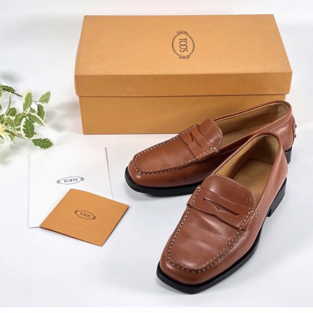 TOD'S(トッズ)のTODS コインローファー ブラウン 茶色 21cm レザー 靴 レディース レディースの靴/シューズ(ローファー/革靴)の商品写真