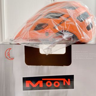 MOON ヘルメット　軽量　自転車　ロードバイク　M(ヘルメット/シールド)