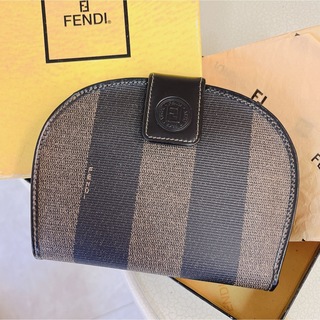 フェンディ(FENDI)のFENDI ペカン柄 大人気 財布 高級ブランド レザー カードケース コイン(財布)