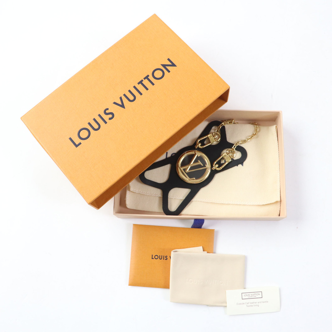 LOUIS VUITTON(ルイヴィトン)の未使用品 LOUIS VUITTON ルイヴィトン 2020年製 M80269 ルイーズ LVサークル チェーンストラップ フォンホルダー/携帯ケース ブラック ゴールド金具 箱・保存袋付き レディース スマホ/家電/カメラのスマホアクセサリー(その他)の商品写真