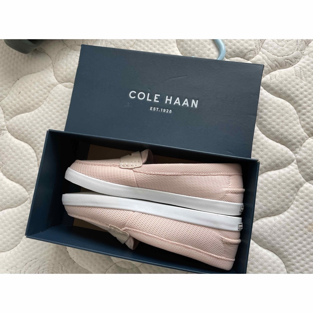 Cole Haan(コールハーン)のコールハーン　ニットローファー　サイズ7.5 新品箱付き レディースの靴/シューズ(ローファー/革靴)の商品写真