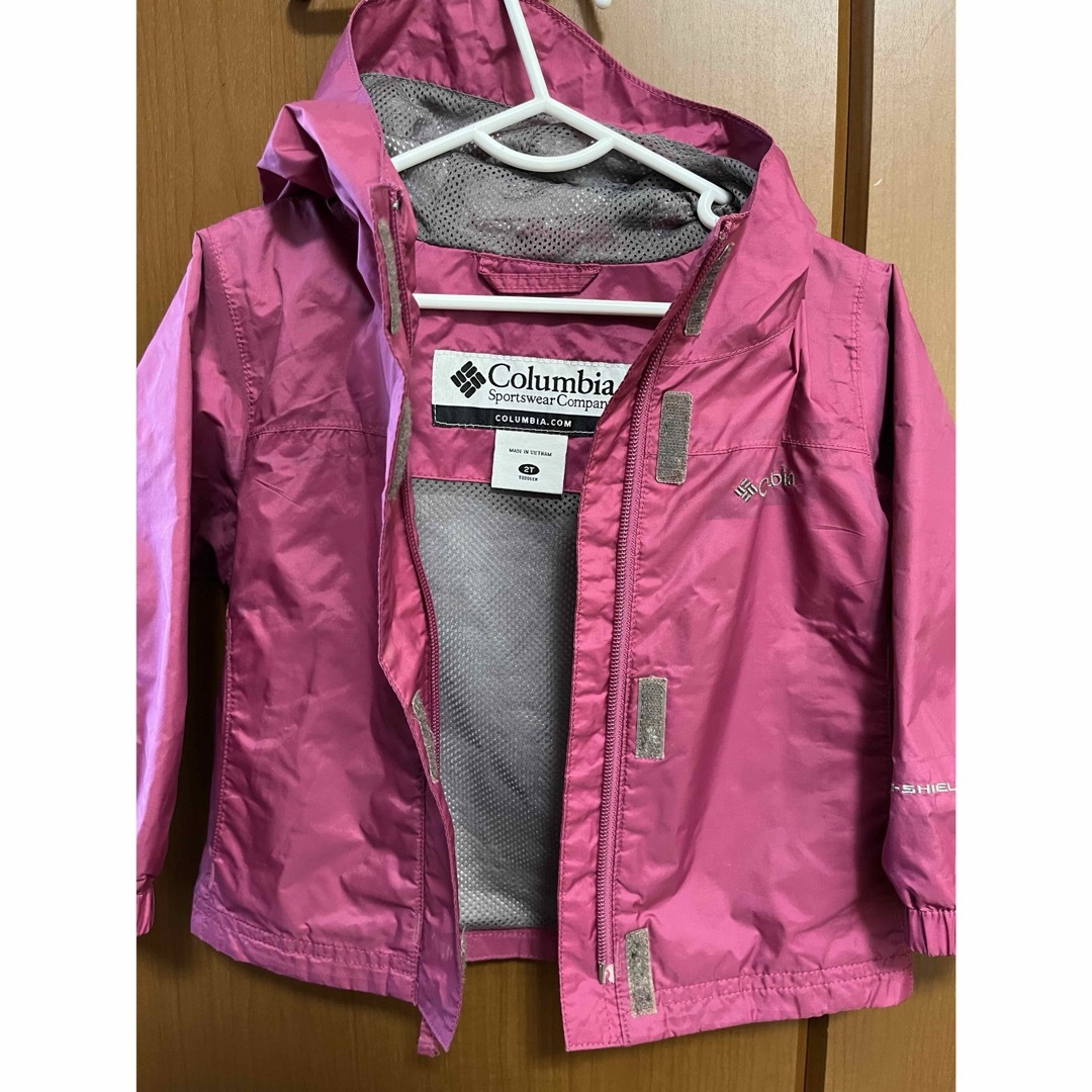 Columbia(コロンビア)のColombia  ピンクジャンパー キッズ/ベビー/マタニティのキッズ服女の子用(90cm~)(ジャケット/上着)の商品写真