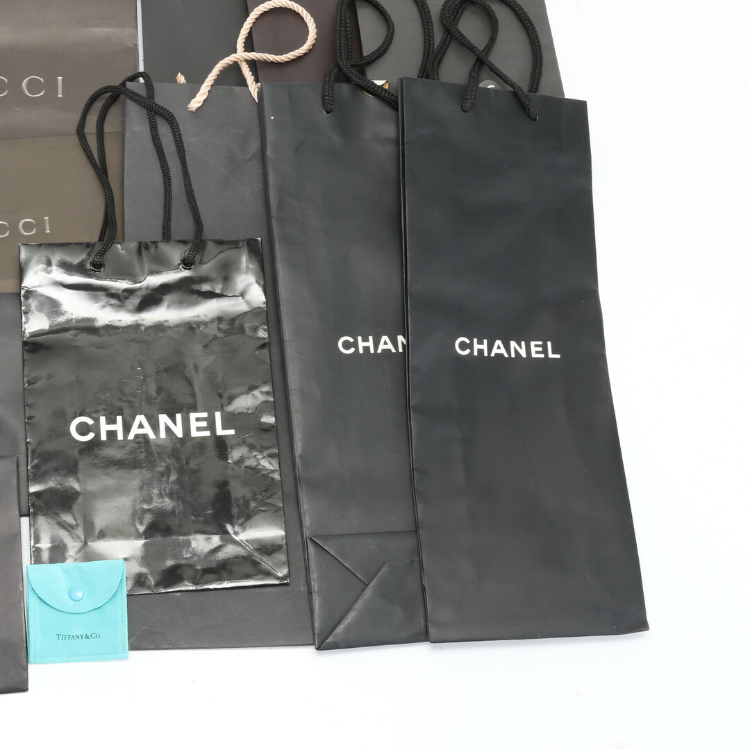 CHANEL(シャネル)のまとめ 21枚 セット シャネル グッチ ティファニー など 紙袋 ショップ 袋 ショッパー コスメ 財布 メンズ レディース EFE 0314-Y21 ハンドメイドのファッション小物(その他)の商品写真
