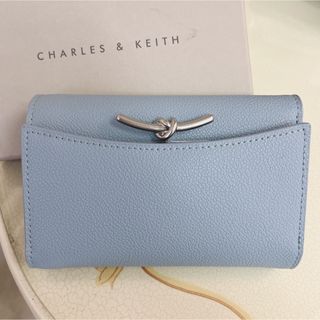 チャールズアンドキース(Charles and Keith)のCharles&Keith 新品財布 水色 大人気ブランド 高級セレブ 箱付き(財布)