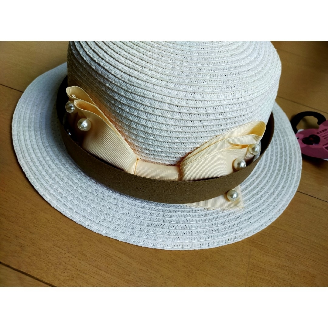 しまむら(シマムラ)のホワイト 白 パールリボン  カンカン帽  しまむら 青木美沙子 ロリータ レディースの帽子(その他)の商品写真