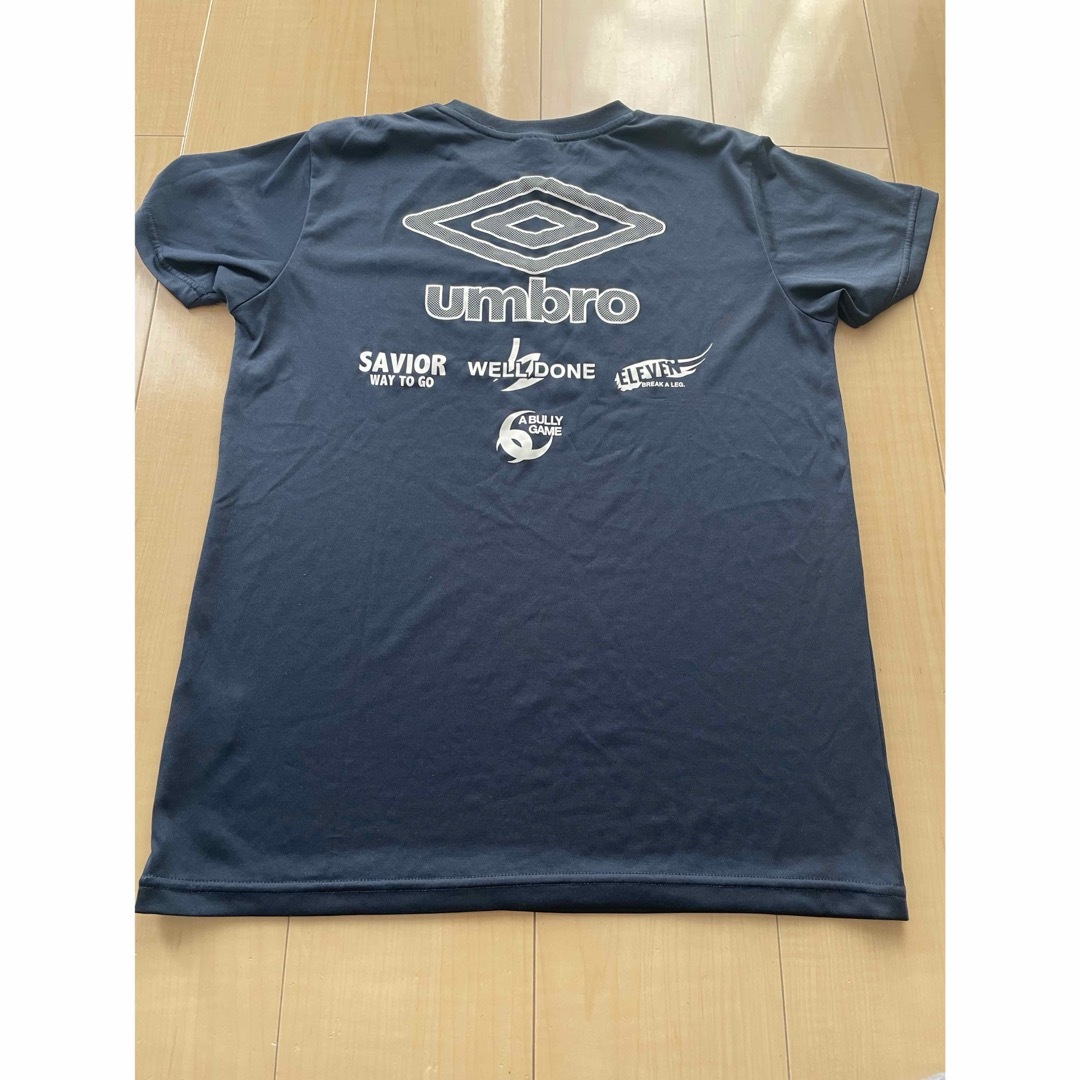 UMBRO(アンブロ)のumbro Tシャツ　トレーニングウェア　ジャージ スポーツ/アウトドアのトレーニング/エクササイズ(トレーニング用品)の商品写真