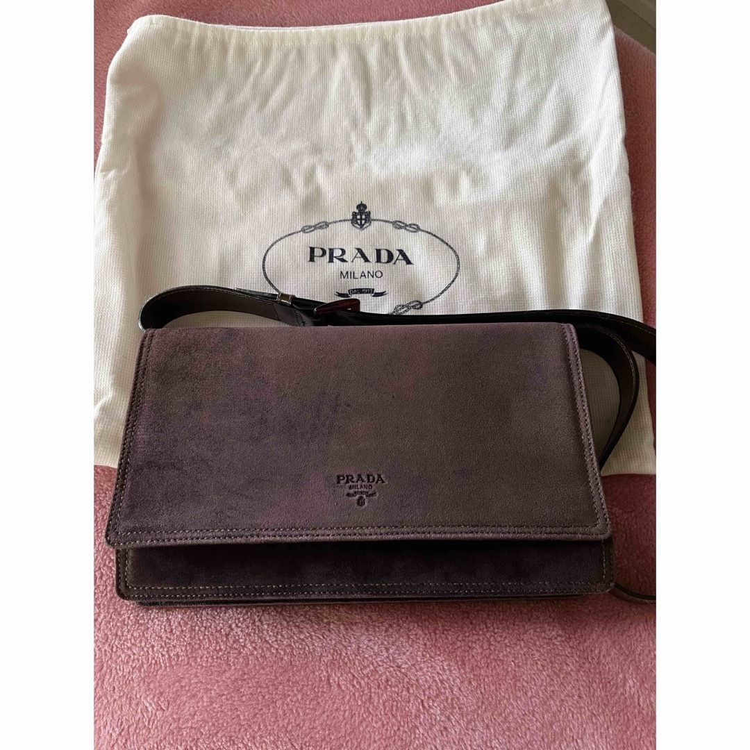 PRADA(プラダ)の美品　PRADA プラダ　ショルダーバッグ　スエード レディースのバッグ(ショルダーバッグ)の商品写真