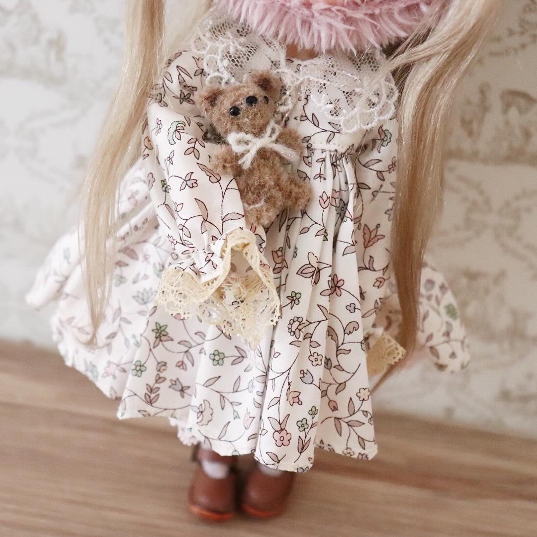 ネオブライス outfit くまちゃん帽子 つけ襟 ワンピースset B ネオブライス outfit くまちゃん帽子 つけ襟 ワンピースset B