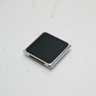 アイポッド(iPod)のiPOD nano 第6世代 8GB シルバー  M111(ポータブルプレーヤー)