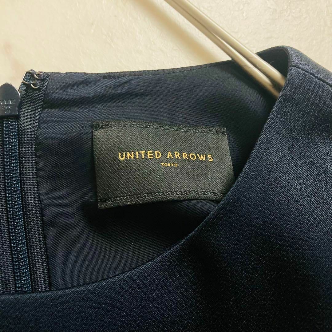 UNITED ARROWS(ユナイテッドアローズ)の350＊定価2.2万　極美品　ユナイテッドアローズ バックタック ワンピース　黒 レディースのワンピース(ひざ丈ワンピース)の商品写真