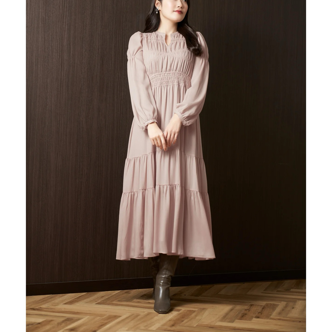 herlipto新品Back Ribbon Tiered Satin Dress herlipto新品Back Ribbon Tiered Satin Dress