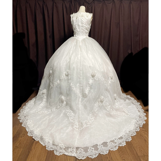 ウェディングドレス ⑩ ホワイト ノースリーブ 刺繍 豪華 アームカバー付 9号(ウェディングドレス)