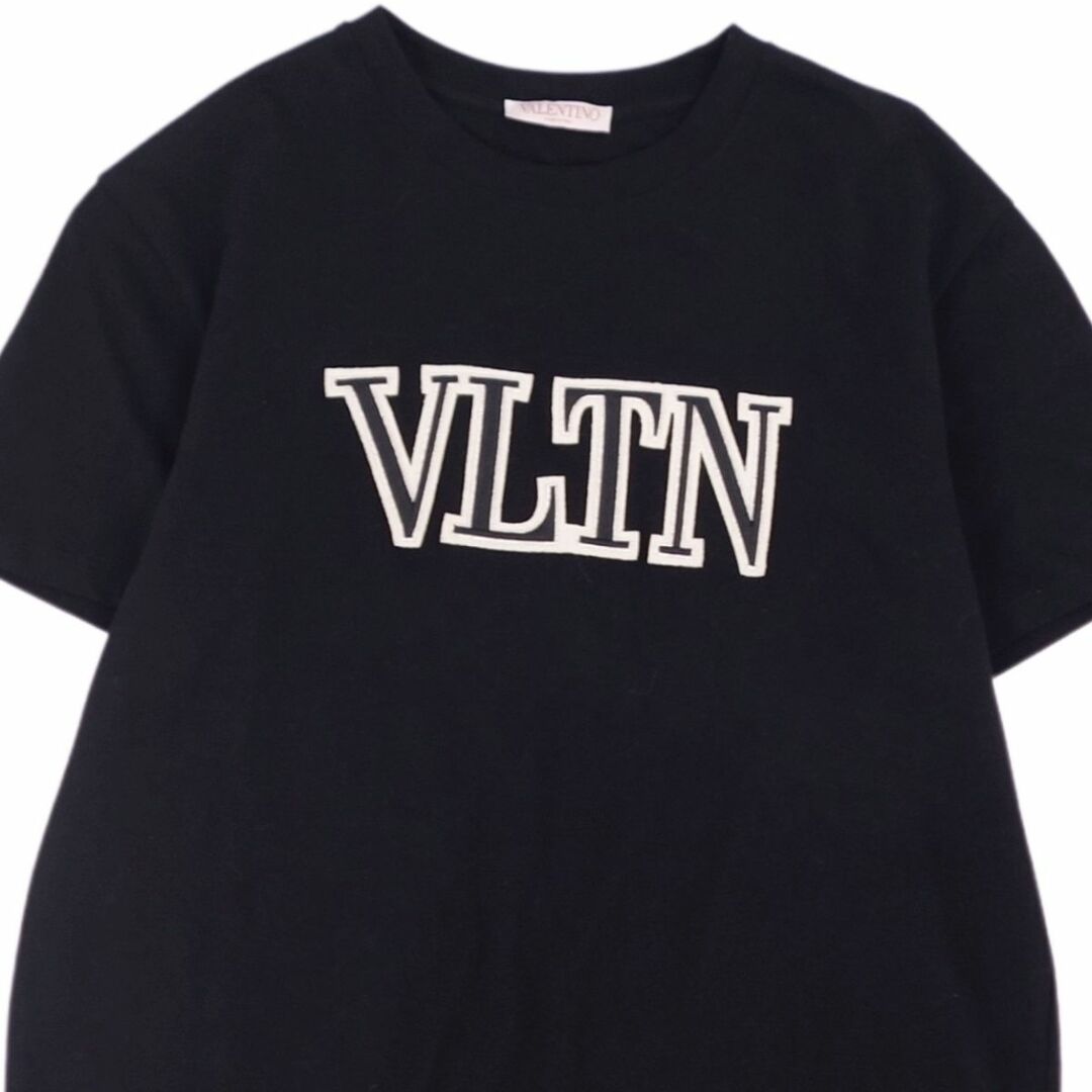 VALENTINO(ヴァレンティノ)の美品 ヴァレンティノ VALENTINO Tシャツ カットソー 半袖 ショートスリーブ VLTN ロゴ刺繍 トップス メンズ XS ブラック メンズのトップス(Tシャツ/カットソー(半袖/袖なし))の商品写真