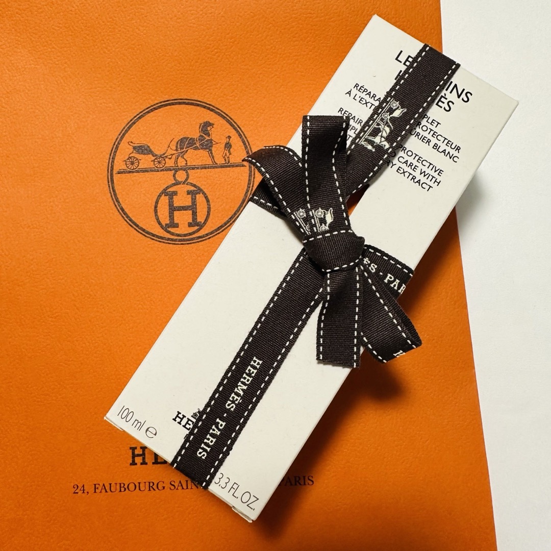 Hermes(エルメス)のHERMES エルメス ハンドクリーム 〈レ マン エルメス〉クレーム レ マン コスメ/美容のボディケア(ハンドクリーム)の商品写真