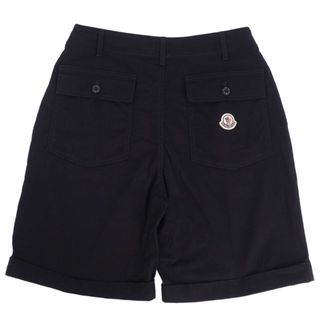 モンクレール(MONCLER)の美品 モンクレール MONCLER パンツ ショートパンツ 2021年 ロゴワッペン コットン ボトムス メンズ 46(S相当) ブラック(ショートパンツ)