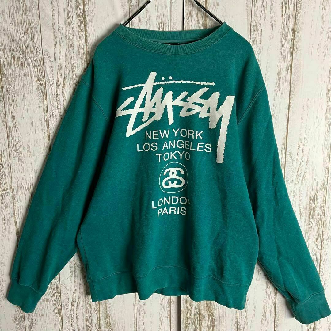 STUSSY(ステューシー)の【希少カラー】ステューシー☆ワールドツアー両面プリント 入手困難 即完売モデル メンズのトップス(スウェット)の商品写真